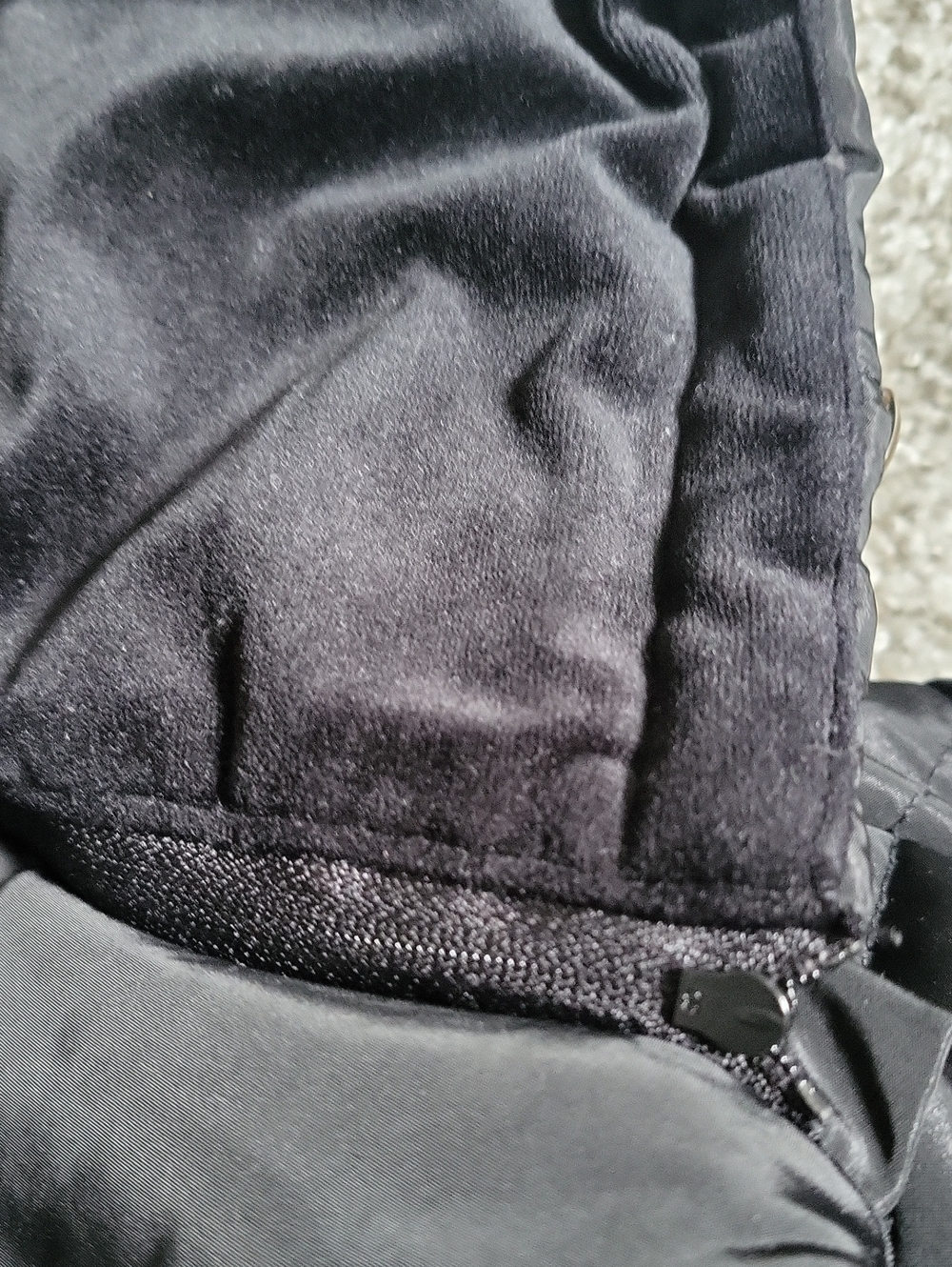 Black winter jacket - Picture 3 of 9
